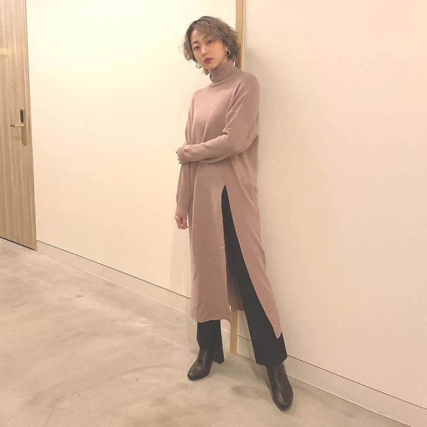 スリット入りフレアパンツ
